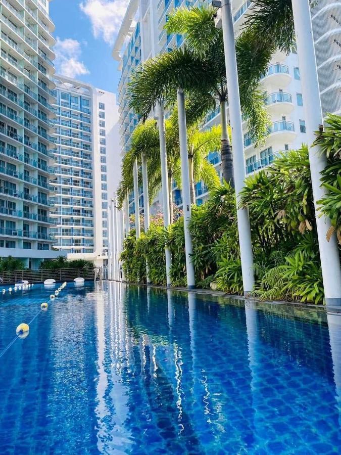 מנילה Azure Urban Resort By 4J'S מראה חיצוני תמונה